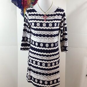 Navy blue/white lace stretchy shift dress L